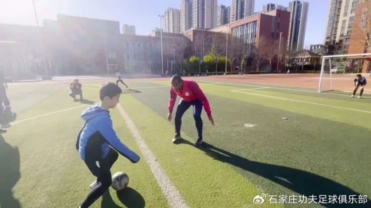 公益行｜石家庄功夫足球俱乐部走进柏林庄学校
