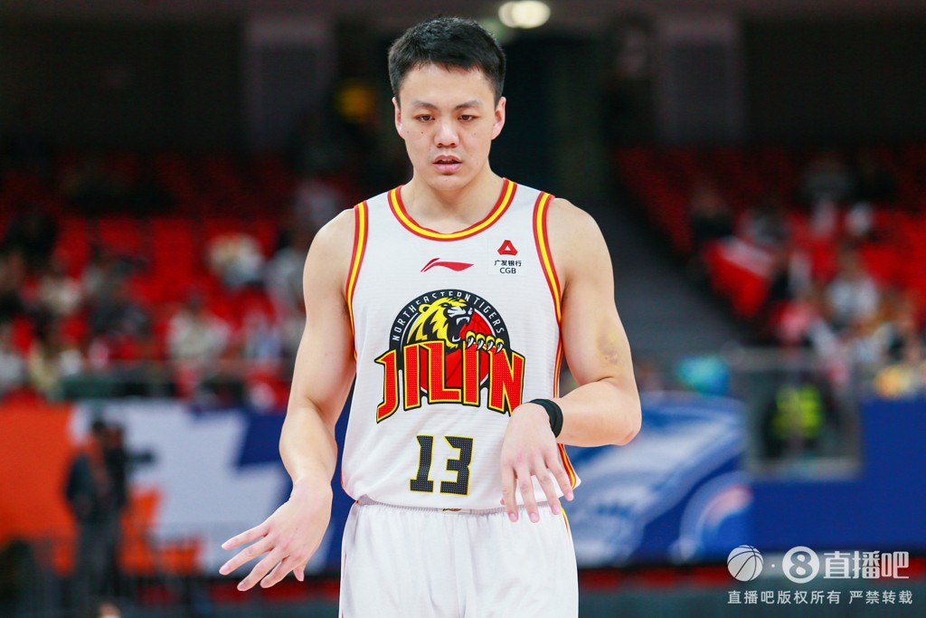 媒体人:吉林已上报姜宇星D类合同优先续约权 但对交易持开放态度